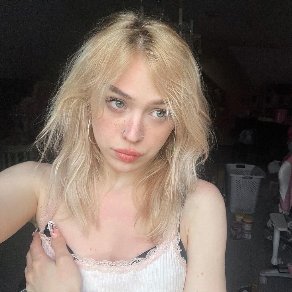 Instagram – Myah Alanna – Nude