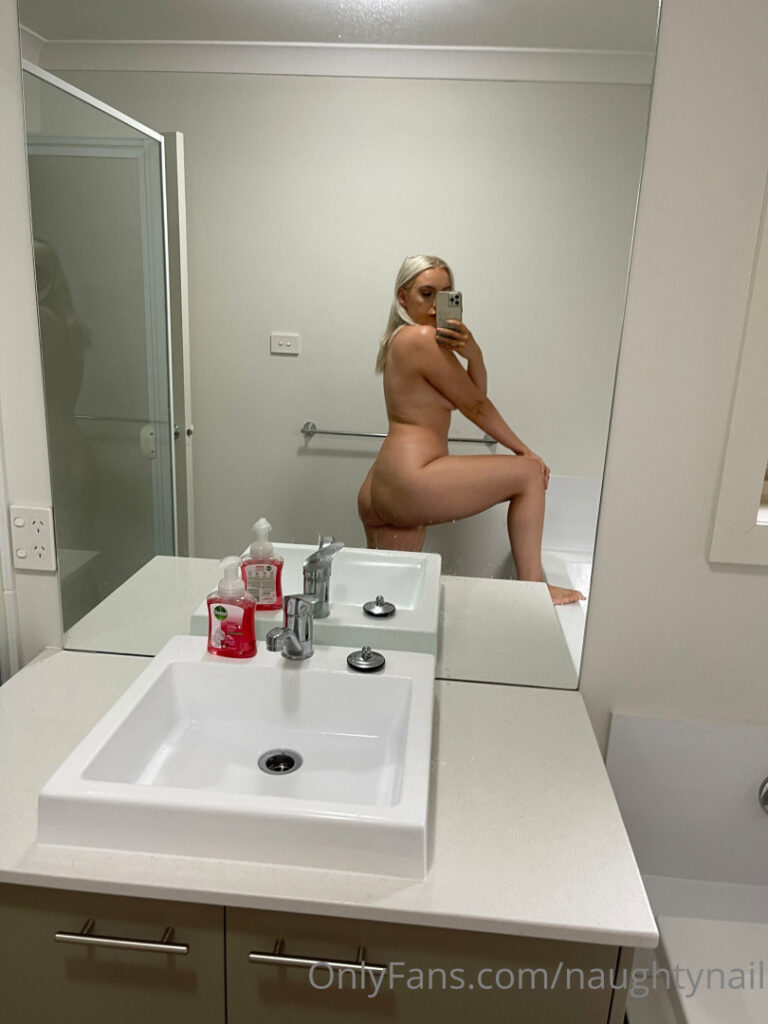 OnlyFans – TikTok – naughtynail / Tynnille Robinson – Nude