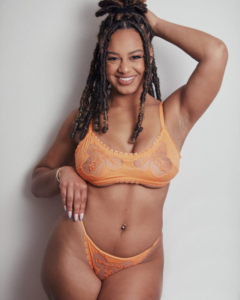 TikTok – Instagram – Ebony – Nia Sioux – Nude