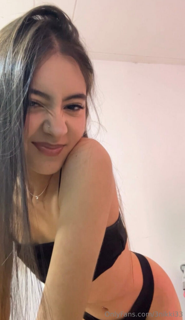 OnlyFans – TikTok – Instagram – _nickyshy / 3nikki33 – Nude