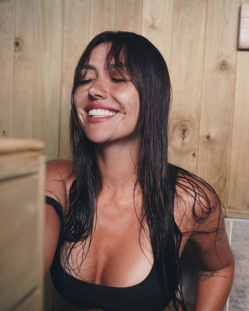 TikTok – Instagram – Latina – Nicole Betancur – Nude