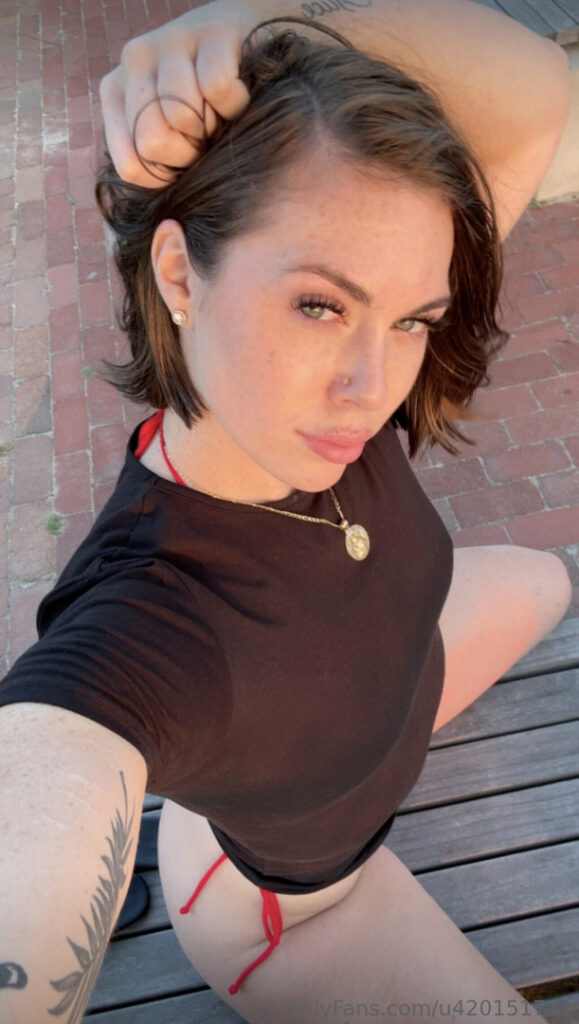 OnlyFans – T H I C C – nicolecarluccii – Nude