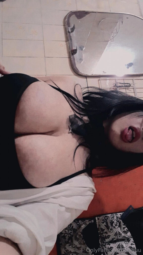 Latina – Nixiiu / Nixxie / Nixii._iuu / Cuxiniax_ – Nude