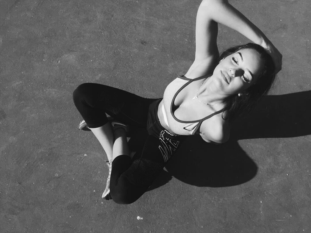 Instagram – Noam Alon – Nude