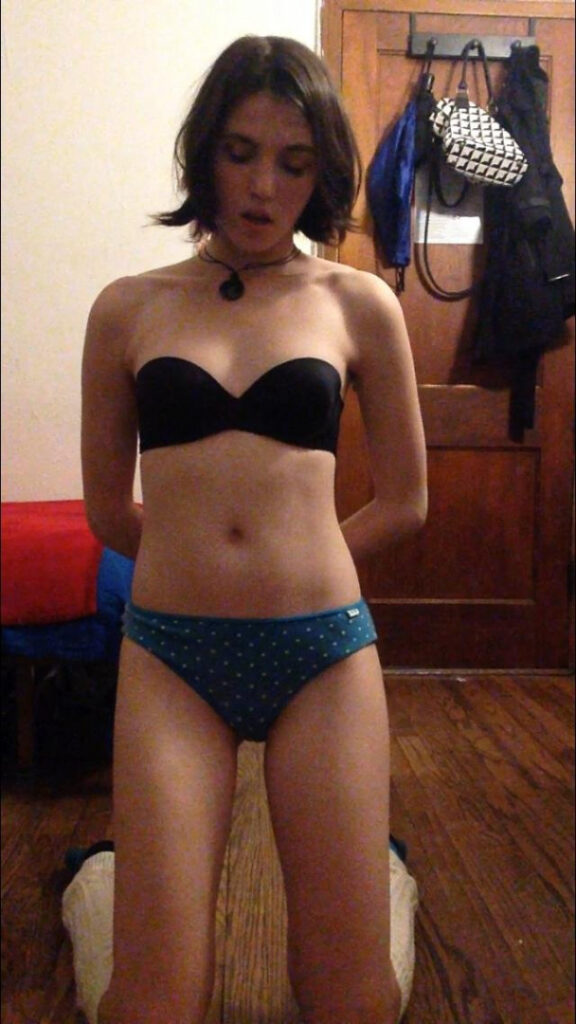 TikTok – Oddpride / Astrid Lundberg – Nude