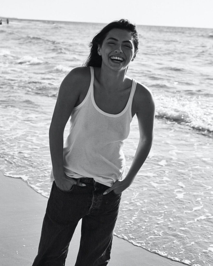 Instagram – Ofir Korsia – Nude