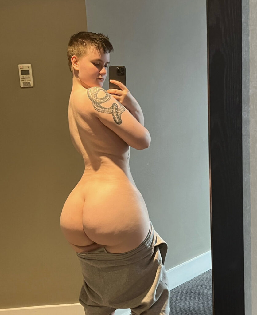 OnlyFans – T H I C C – Teen – Ofscarll – Nude