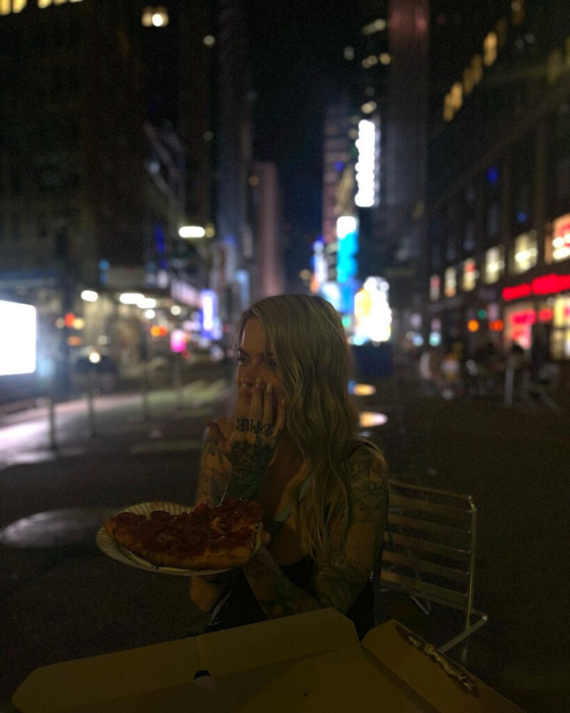 Instagram – ohioliz – Nude