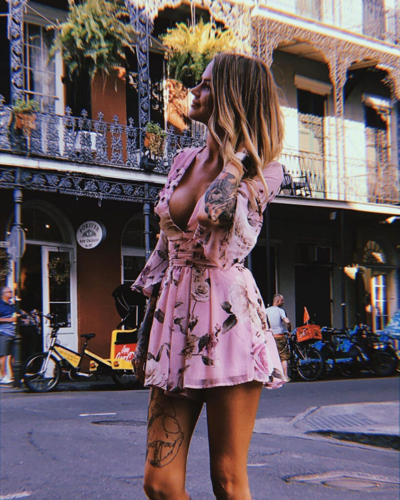 Instagram – ohioliz – Nude