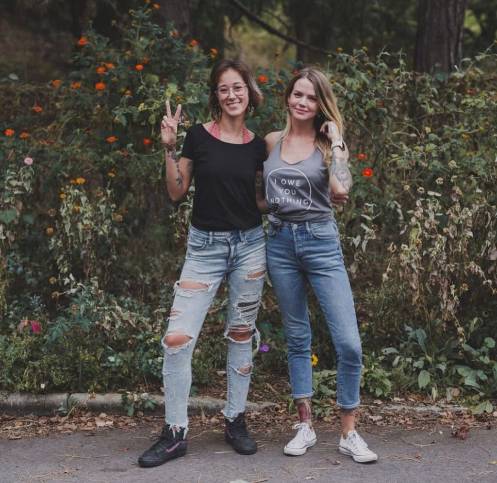 Instagram – ohioliz – Nude