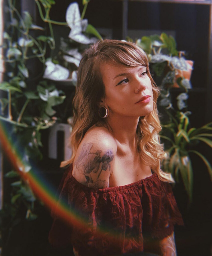 Instagram – ohioliz – Nude