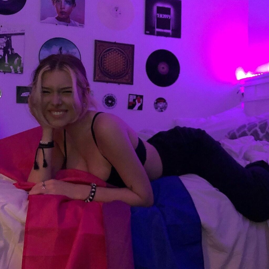 TikTok – Instagram – Ohkailno – Nude