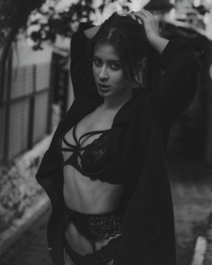 Patreon – Youtube – Instagram – olgamukasei/EmilKostova – Nude