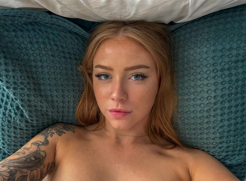 Onlyfans little-miss-red becca__anne rebeccaadamss Rebecca Adams – Nude Leaks