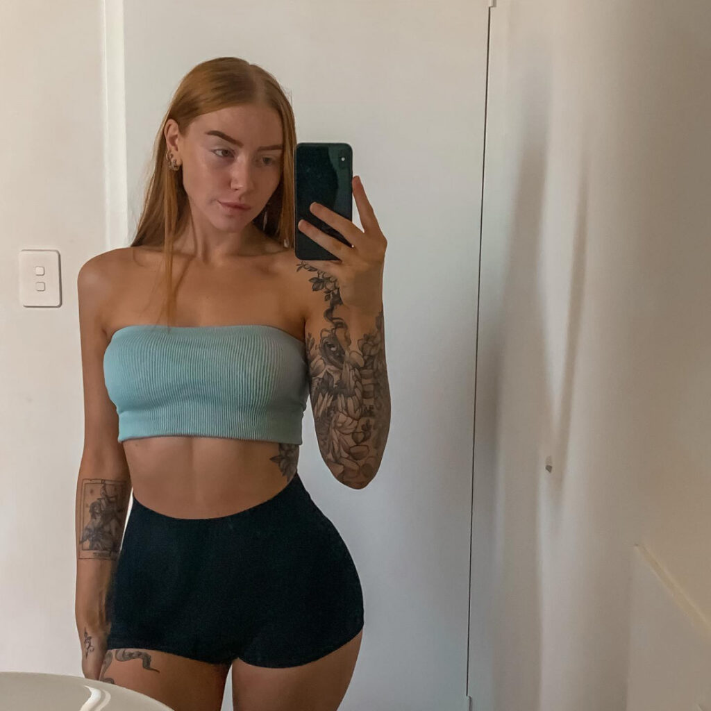 Onlyfans little-miss-red becca__anne rebeccaadamss Rebecca Adams – Nude Leaks