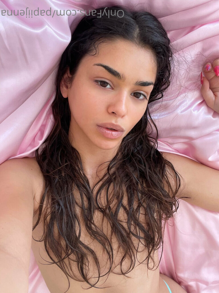 OnlyFans – Latina – Papiijenna / Goddess Jenna / AddictiveJenna / succumbere – Nude