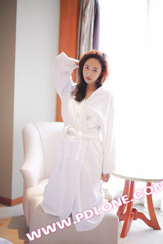 Asian – PartyCat / PDLONE / Pandora Model – Nude