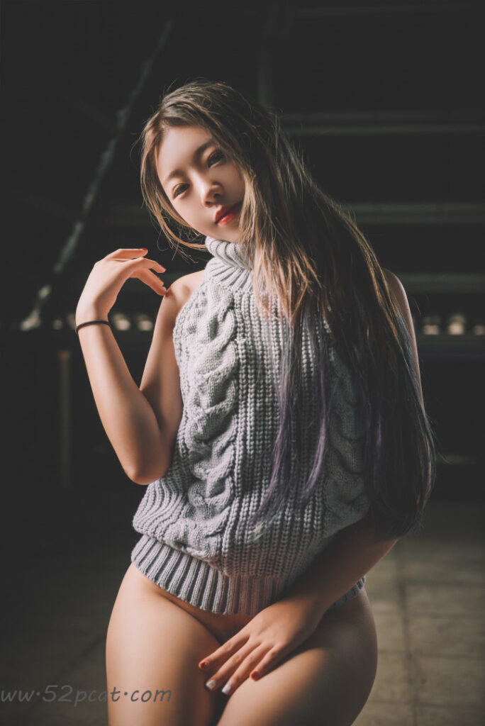 Asian – PartyCat / PDLONE / Pandora Model – Nude