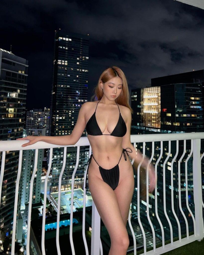 Instagram – Asian – Pepperanyi – Nude