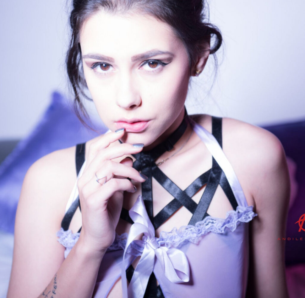 Peyton rhodes a.k.a. little_misskink – Nude