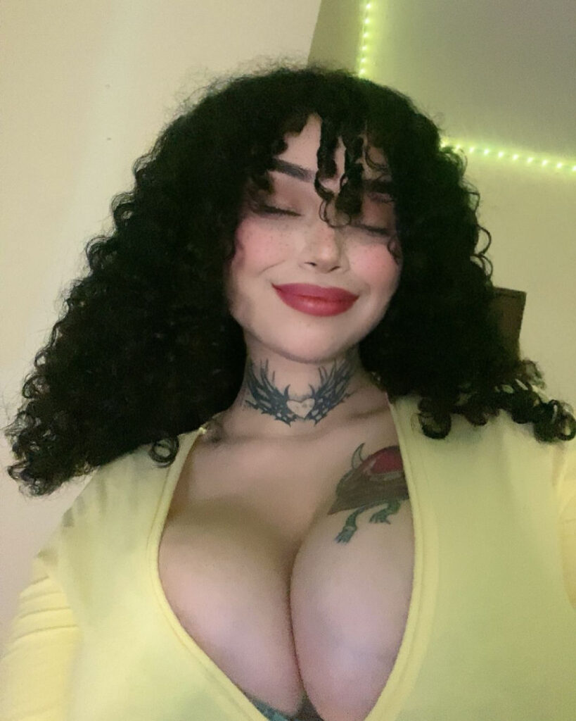 OnlyFans – Instagram – phanyebell/Dannie Bell/Phanyett/Danniet/dannieph – Nude