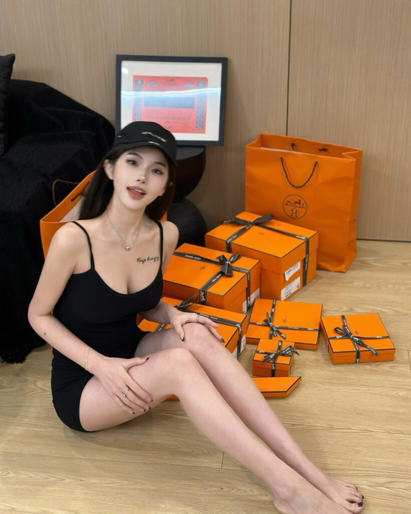 Instagram – Asian – Pickrui – Nude