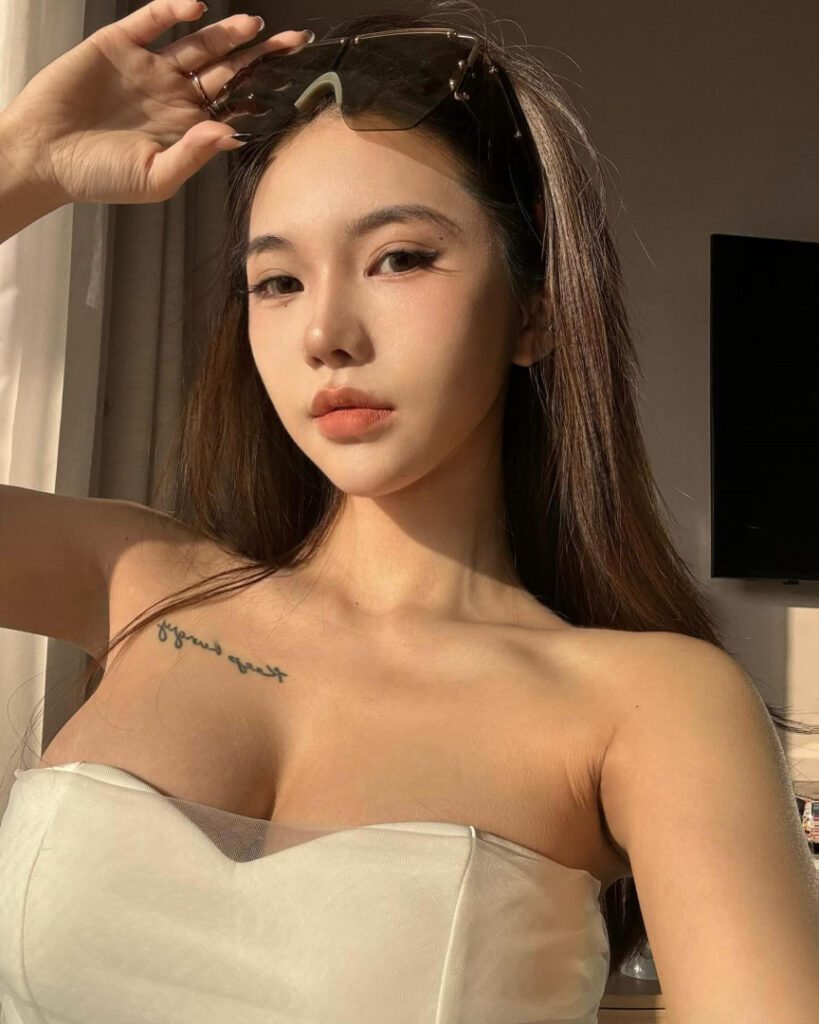 Instagram – Asian – Pickrui – Nude