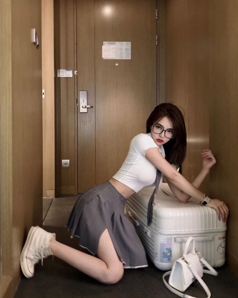 Instagram – Asian – Pickrui – Nude