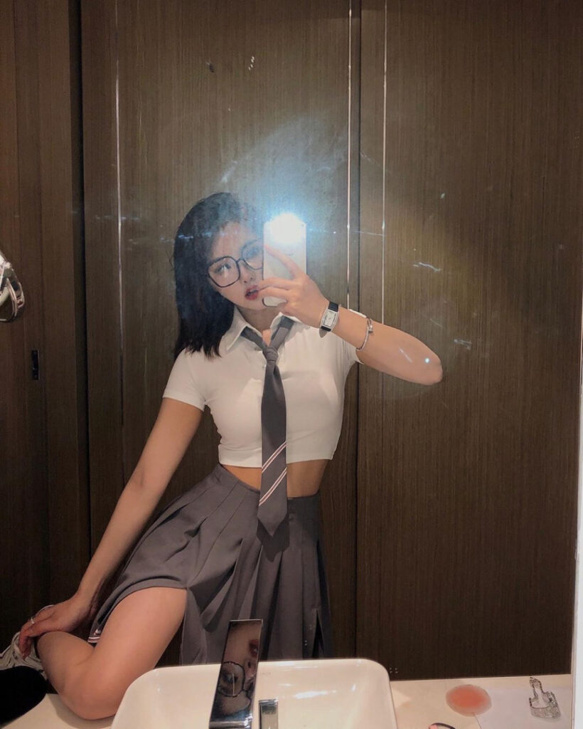 Instagram – Asian – Pickrui – Nude