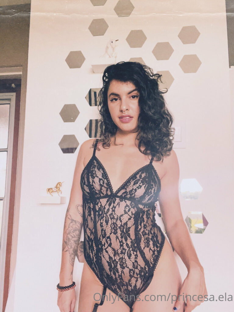 OnlyFans – Petite – Latina – Princesa Ela (princesa.ela) – Nude Leaks