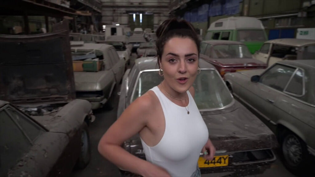 Youtube – QueenB – Becky Evans – Nude Leaks