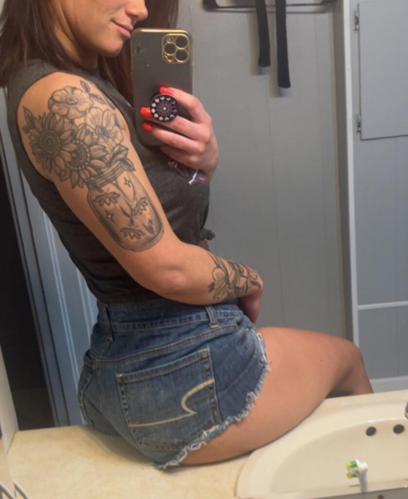 OnlyFans – Reddit – Queenb004 | honeybee004 – Nude