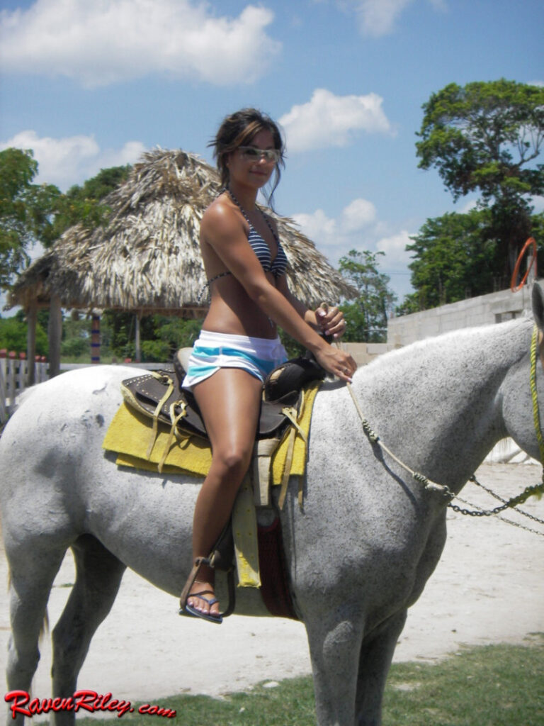 Petite – Teen – Feet – Raven Riley – Nude Leaks