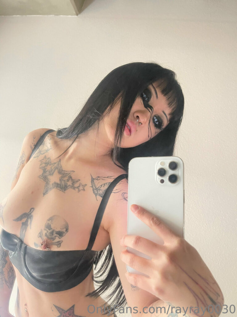 OnlyFans – Instagram – Rayray0030 or sweetbabyray – Nude