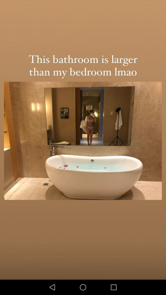 Instagram – Ko-fi – Reakami – Nude