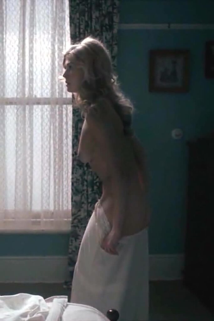 Celeb – Rosamund Pike – Nude