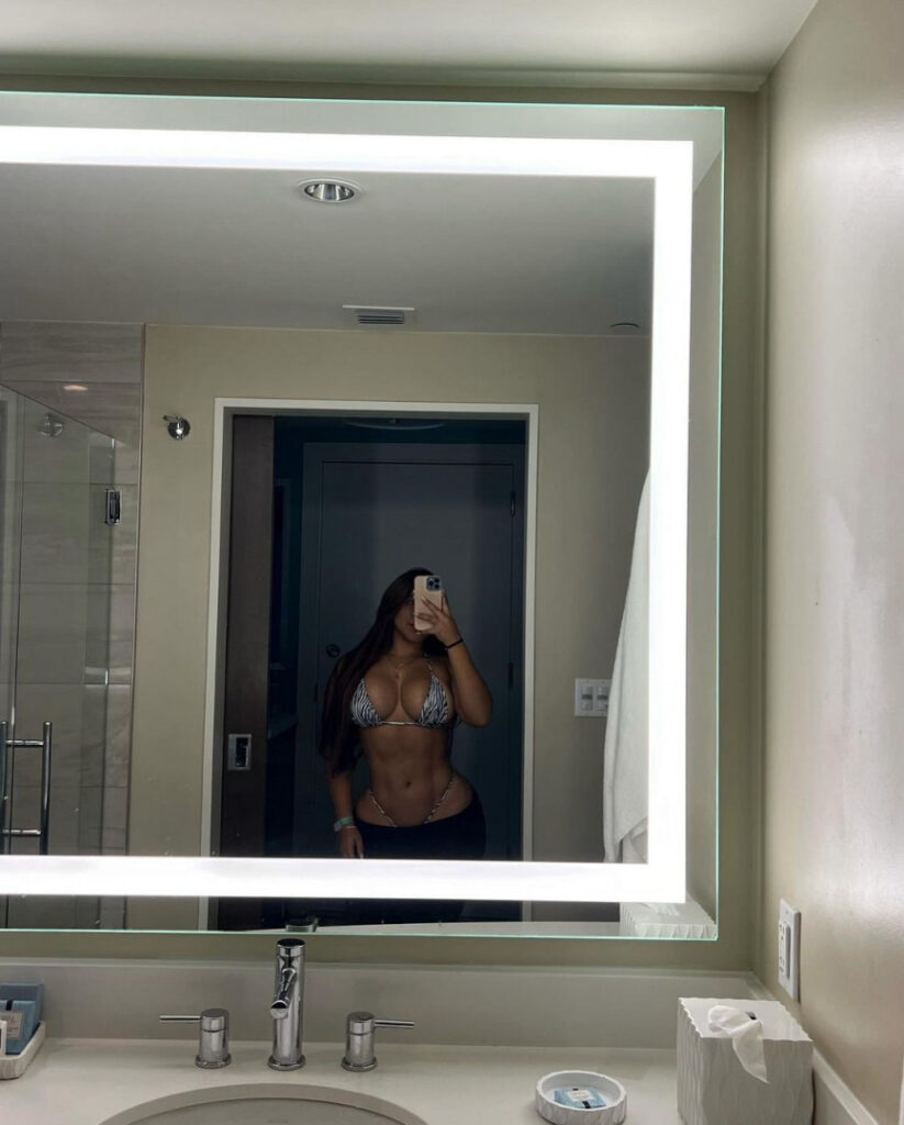 Instagram – __rv99 / rv / romerov / Rashel Valentina