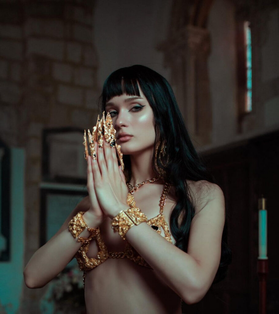 Instagram – Saich0tic – Nude