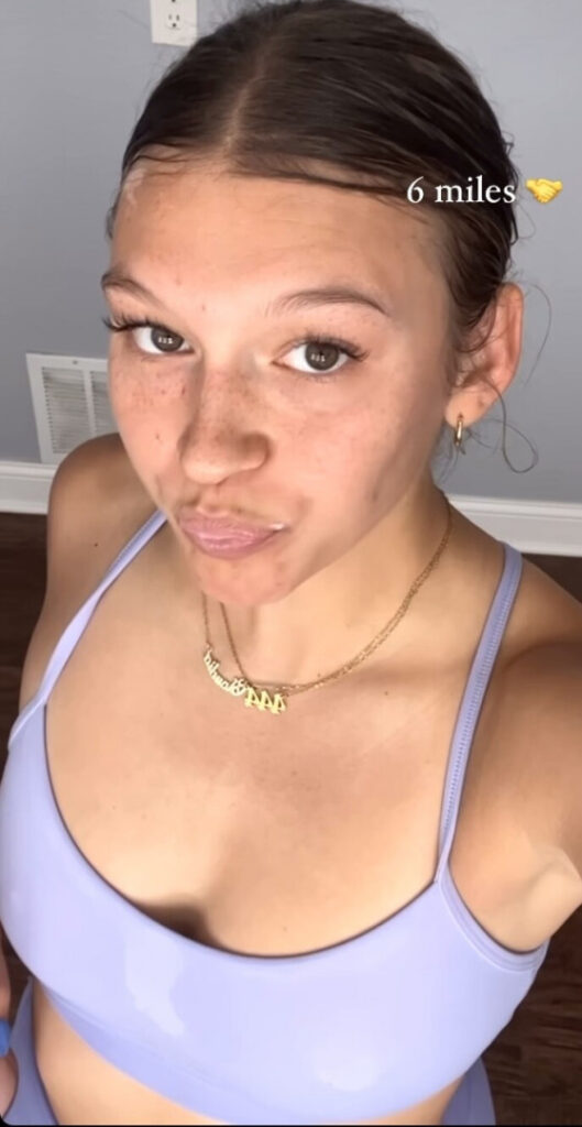 Instagram – Samantha Tado – Nude