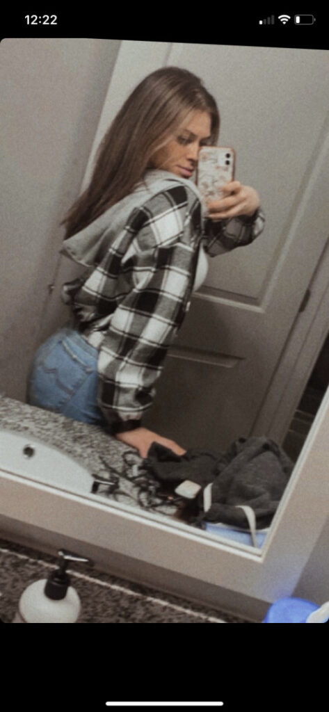 Instagram – Sara Civian – Nude Leaks