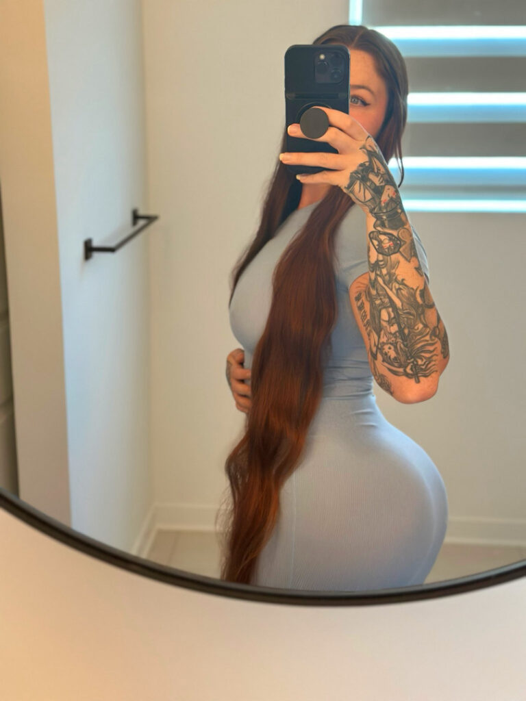 Twitch – OnlyFans – T H I C C – Sara Riley | BadAssMommy – Nude