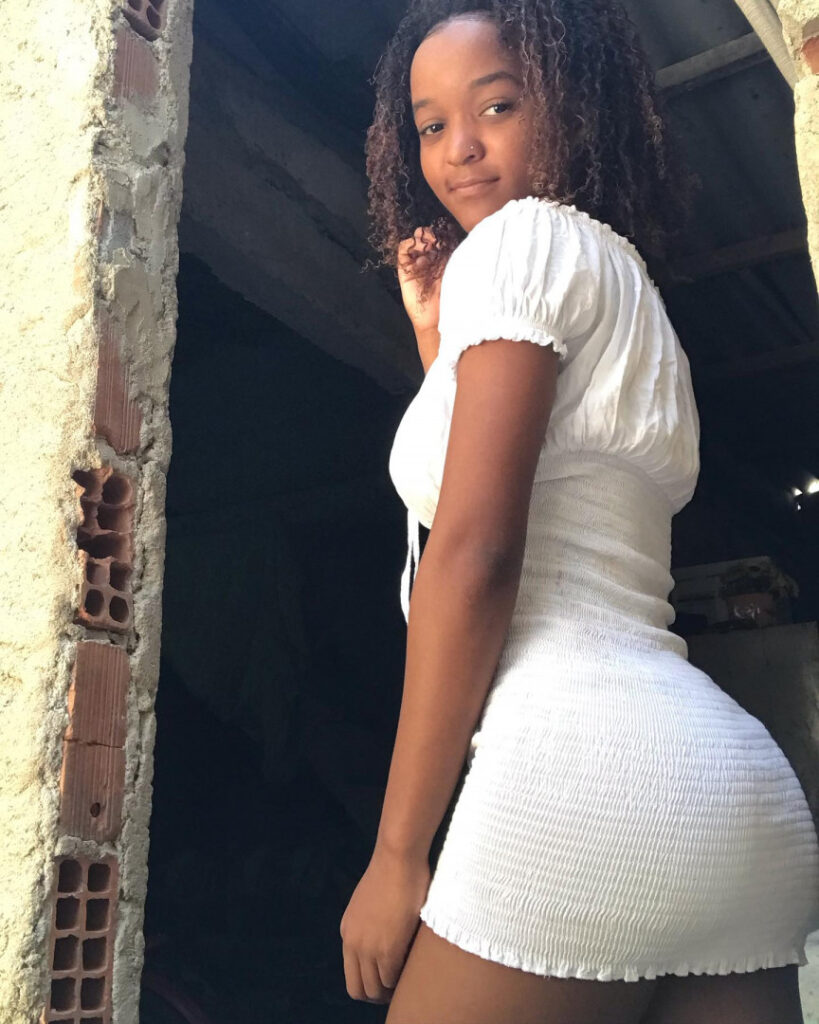 Instagram – Petite – Latina – sara_sucessada – Nude Leaks