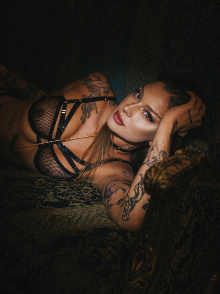 OnlyFans – Sashenka Alexander / alexashenka – Nude