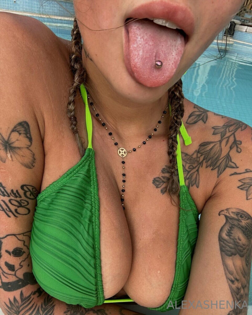 OnlyFans – Sashenka Alexander / alexashenka – Nude