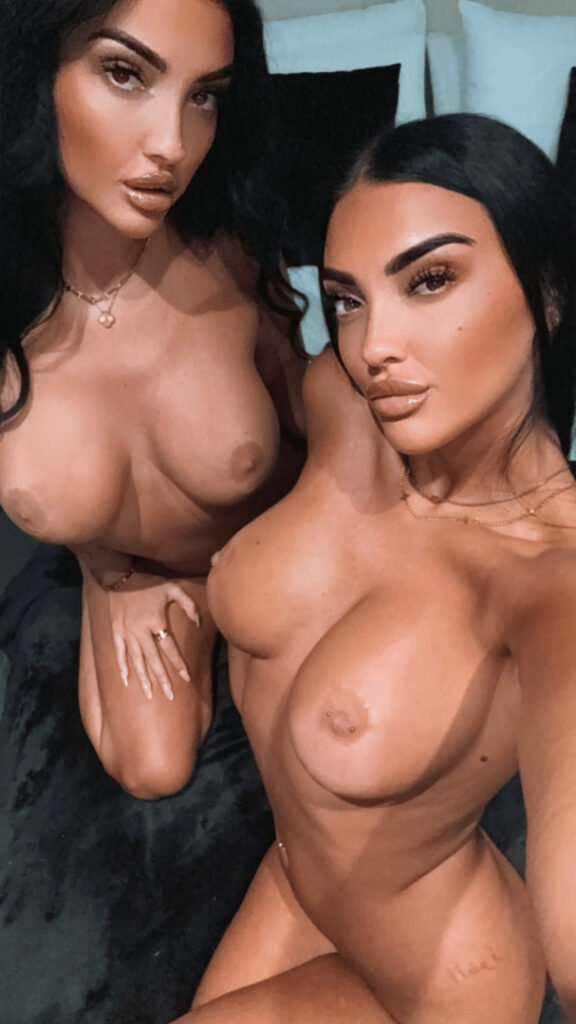 OnlyFans – SedgleyTwins – Nude