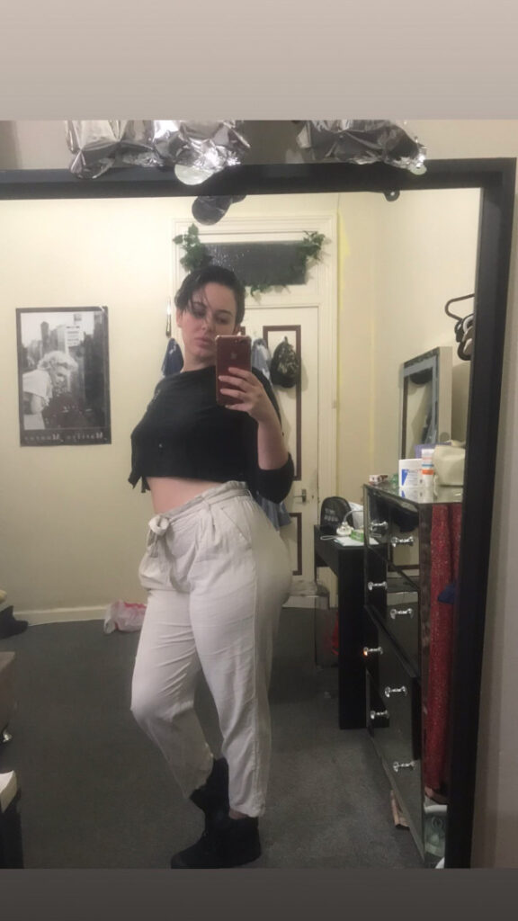 Instagram – T H I C C – Shutupmichaelaa – Nude