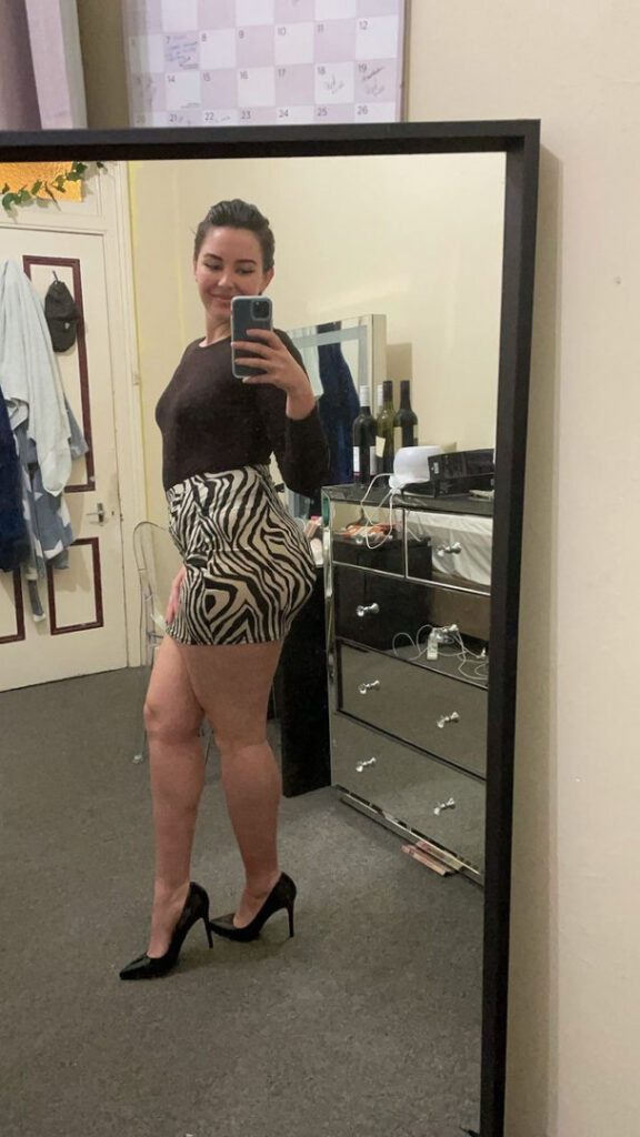 Instagram – T H I C C – Shutupmichaelaa – Nude