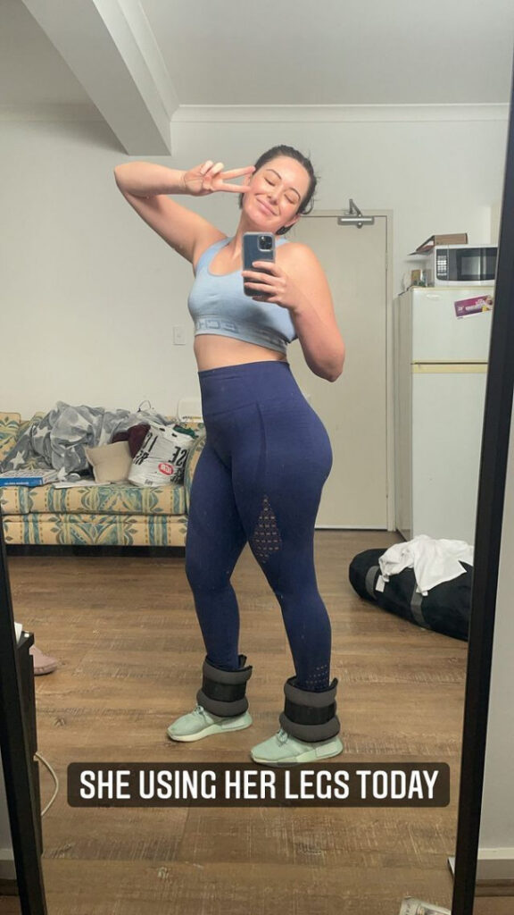 Instagram – T H I C C – Shutupmichaelaa – Nude