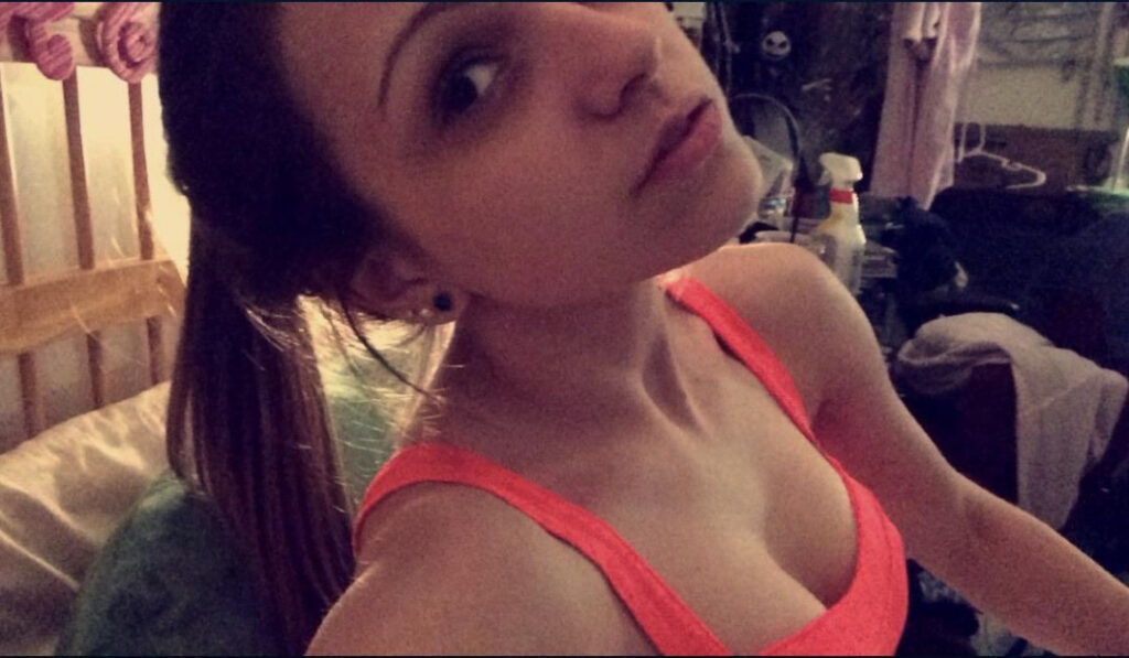 Instagram – Silenced Hippie – Nude