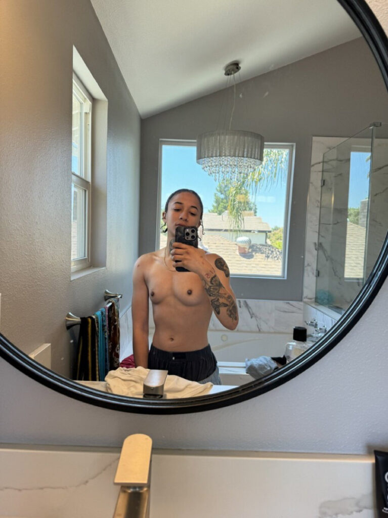 OnlyFans – Petite – Sixthestar / Sixtyb1 – Nude